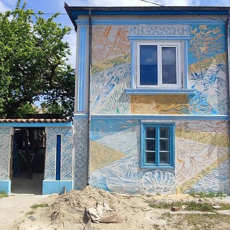 Stuffstock Hostel Сулина Екстериор снимка