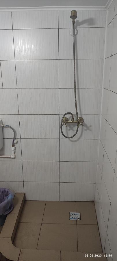 Stuffstock Hostel Сулина Екстериор снимка